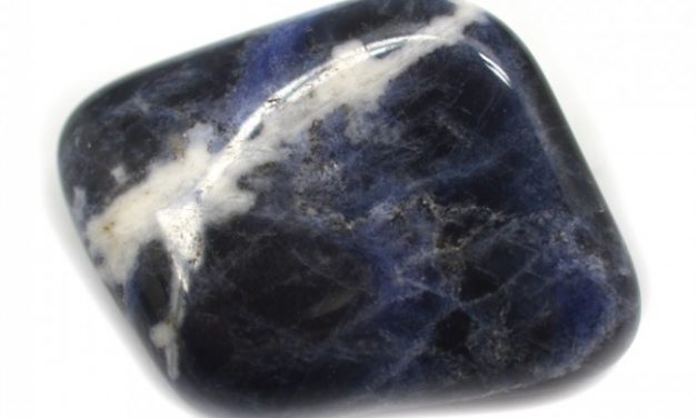 Crystal Clearing | Sodalite